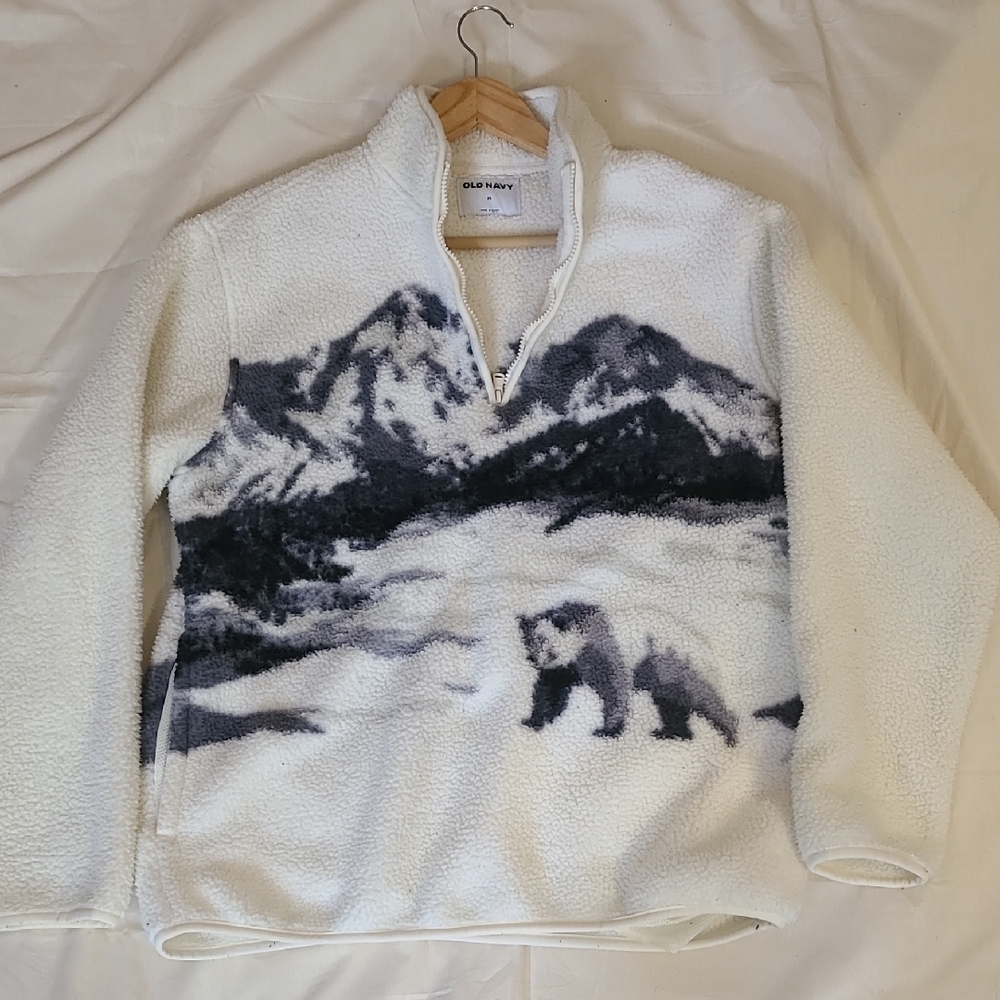 Old Navy Polar Bear Sweater with Mountain Design